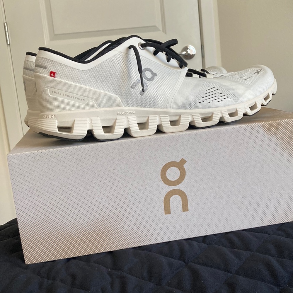 On Cloud X Men’s Running Shoes Size 12